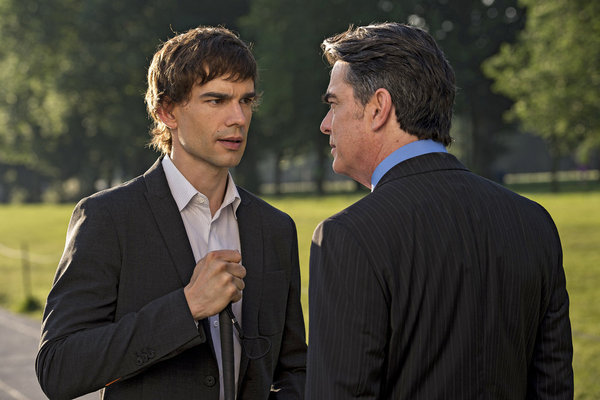 Still of Peter Gallagher and Christopher Gorham in Covert Affairs (2010)