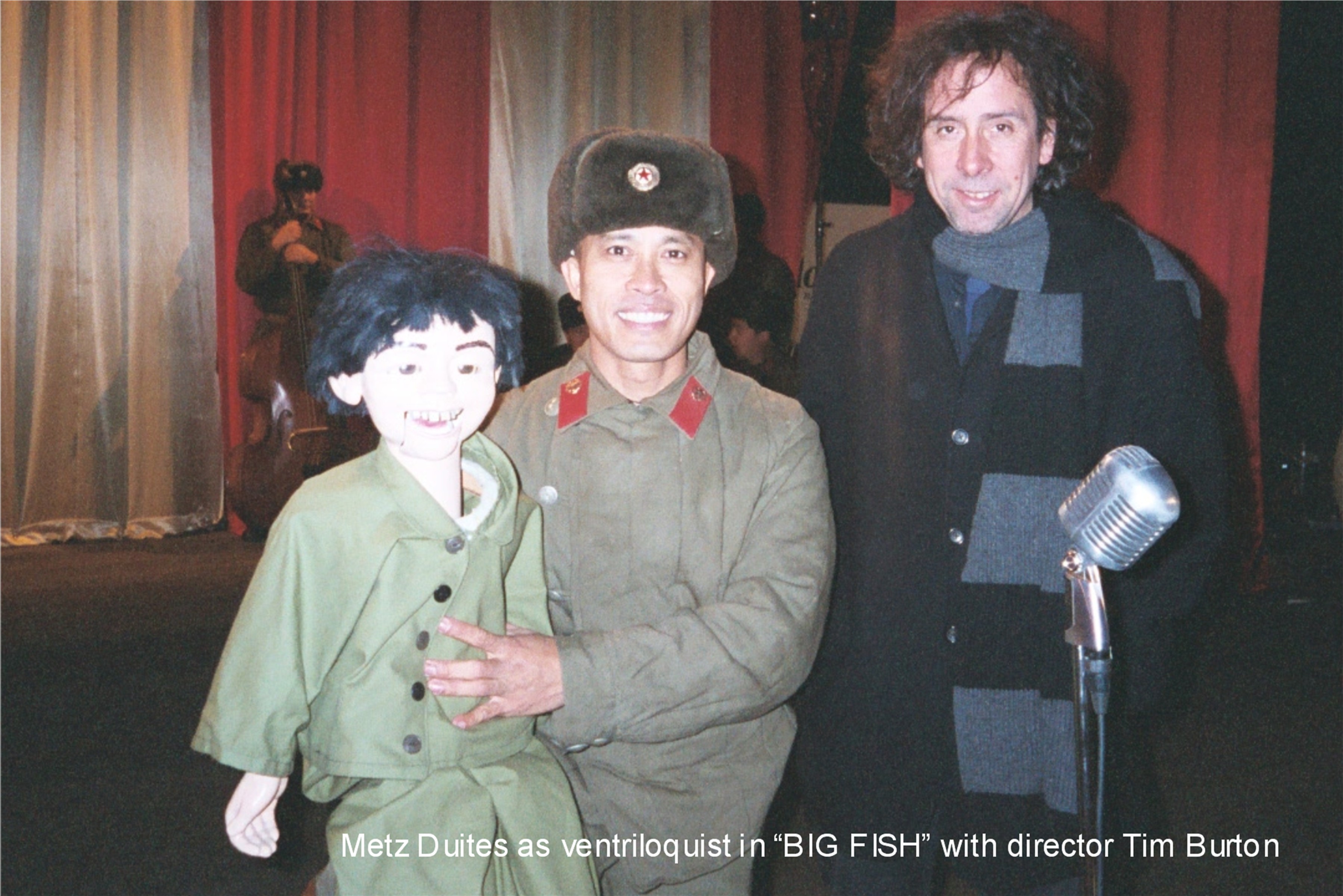 With director Tim Burton in BIG FISH (2003)