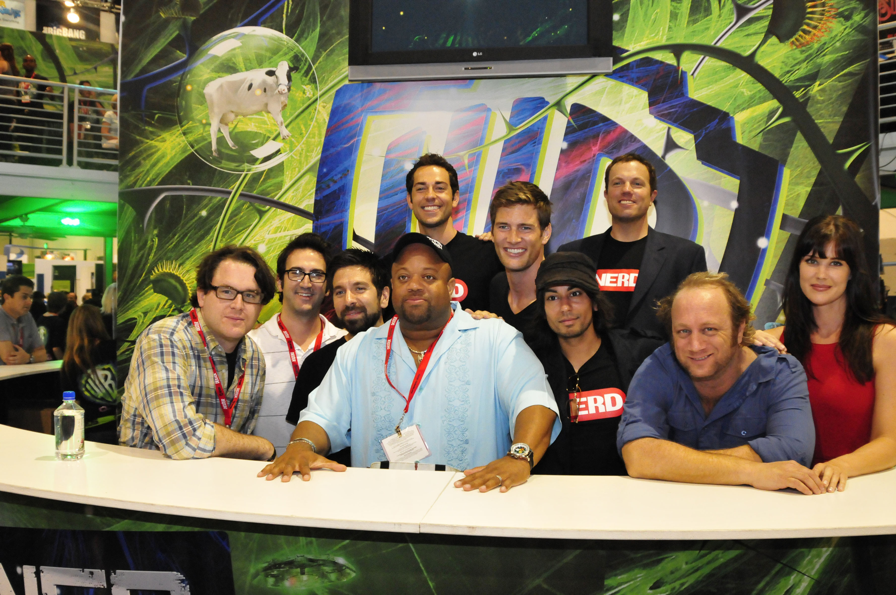 Adam Baldwin, Vik Sahay, Scott Krinsky, Sarah Lancaster, Mark Christopher Lawrence, Ryan McPartlin, Josh Schwartz, Zachary Levi, Joshua Gomez and Chris Fedak at event of Cakas (2007)