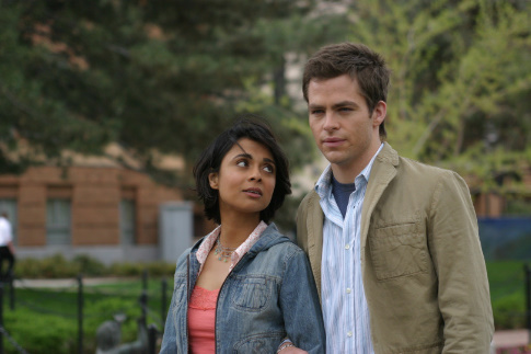 Still of Anjali Jay and Chris Pine in Blind Dating (2006)