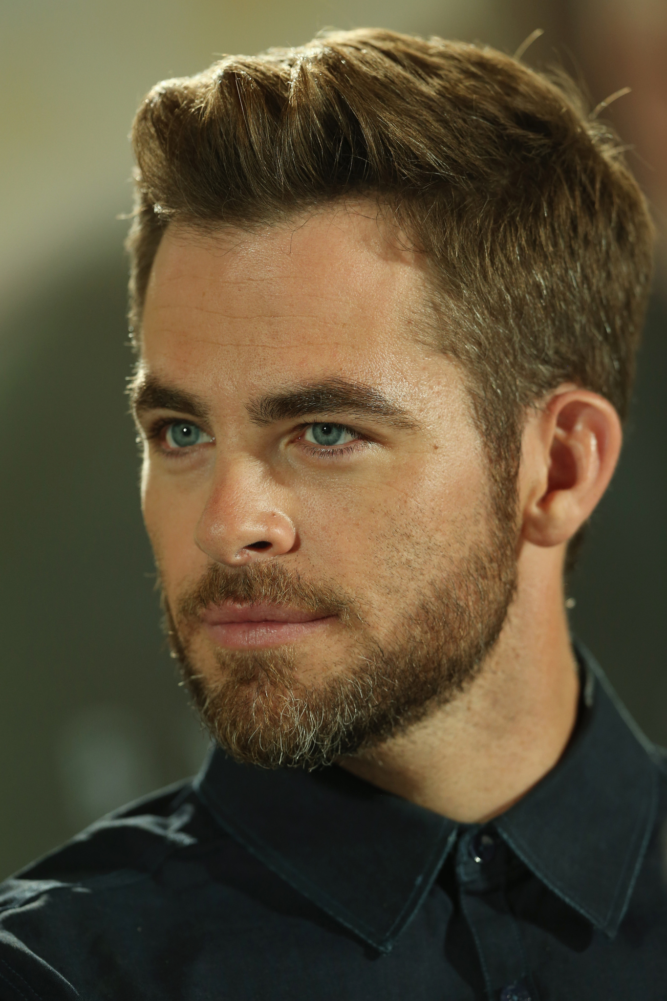 Chris Pine at event of Tolyn i tamsa. Zvaigzdziu kelias (2013)