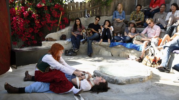 Keri Safran as Kate and Jennica Hill as Bianca in Taming of the Shrew, 2013.