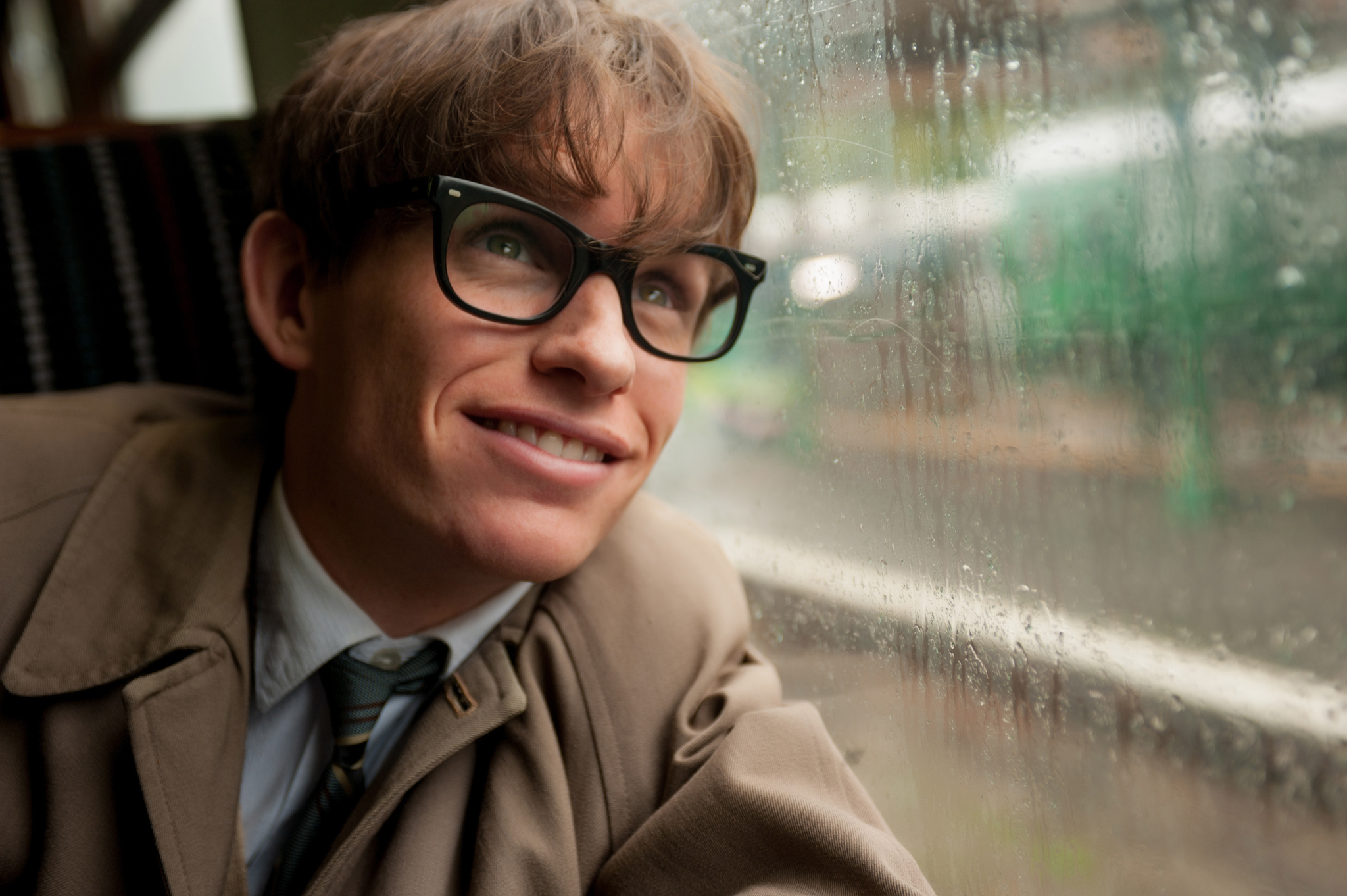 Still of Eddie Redmayne in Visko teorija (2014)