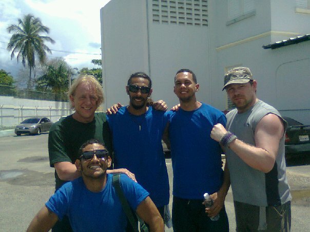 Mark Wingett, Local Actors & Dominic Kinnaird in a real Dominican Prison Filming Banged Up Abroad