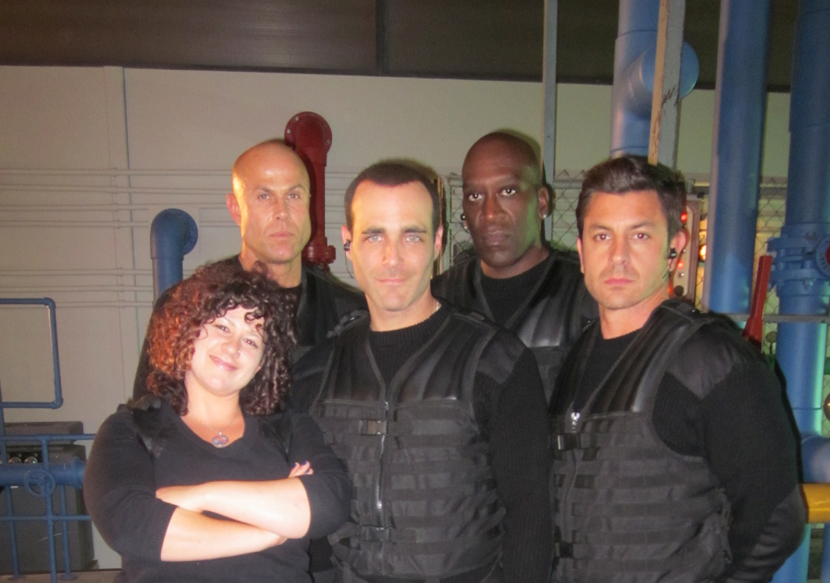 Rosa with Paul Green, Brian Bloom, Derek Anthony & Diego Serrano (aka the Commandos) on the set of 