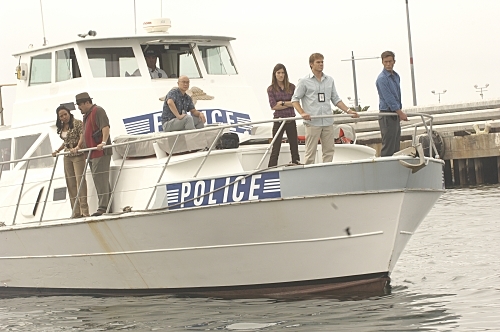 Still of Desmond Harrington, Michael C. Hall and David Zayas in Deksteris (2006)