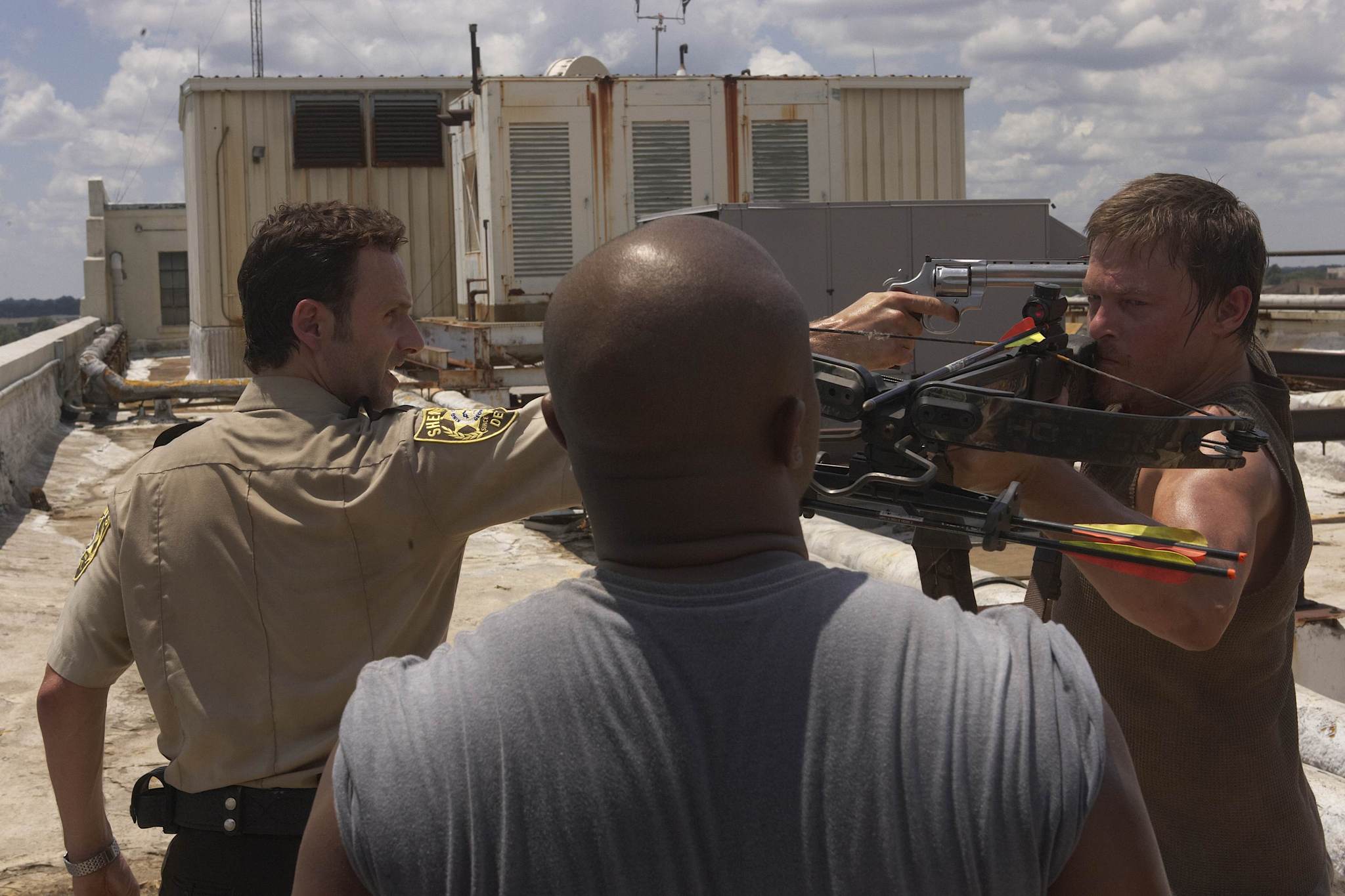 Still of Norman Reedus, Andrew Lincoln and Irone Singleton in Vaiksciojantys negyveliai (2010)