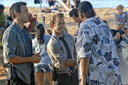 Still of Scott Caan and Alex O'Loughlin in Hawaii Five-0 (2010)