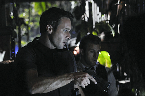 Still of Scott Caan and Alex O'Loughlin in Hawaii Five-0 (2010)