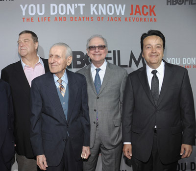 John Goodman, Barry Levinson, Len Amato and Jack Kevorkian at event of You Don't Know Jack (2010)