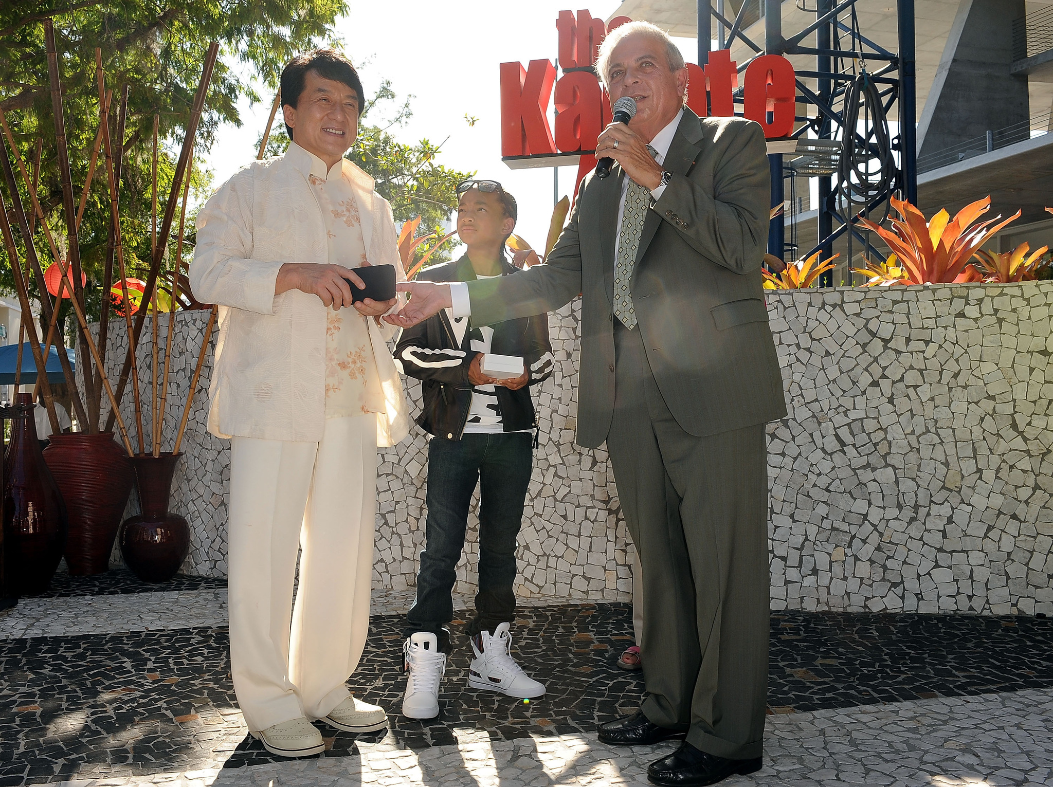 Jackie Chan, Jaden Smith and Tomas Regalado at event of The Karate Kid (2010)