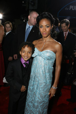 Jada Pinkett Smith and Jaden Smith at event of The Pursuit of Happyness (2006)