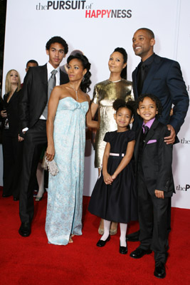Will Smith, Jada Pinkett Smith, Thandie Newton, Jaden Smith, Trey Smith and Willow Smith at event of The Pursuit of Happyness (2006)