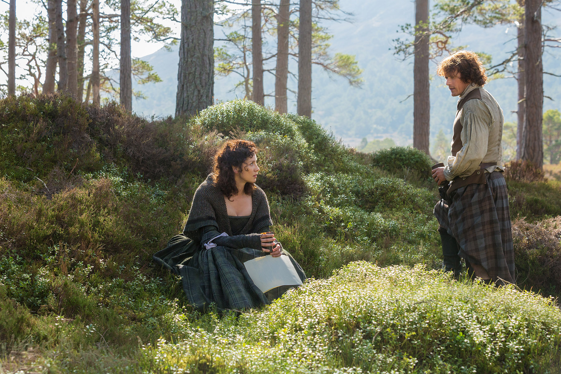 Still of Sam Heughan and Caitriona Balfe in Outlander (2014)