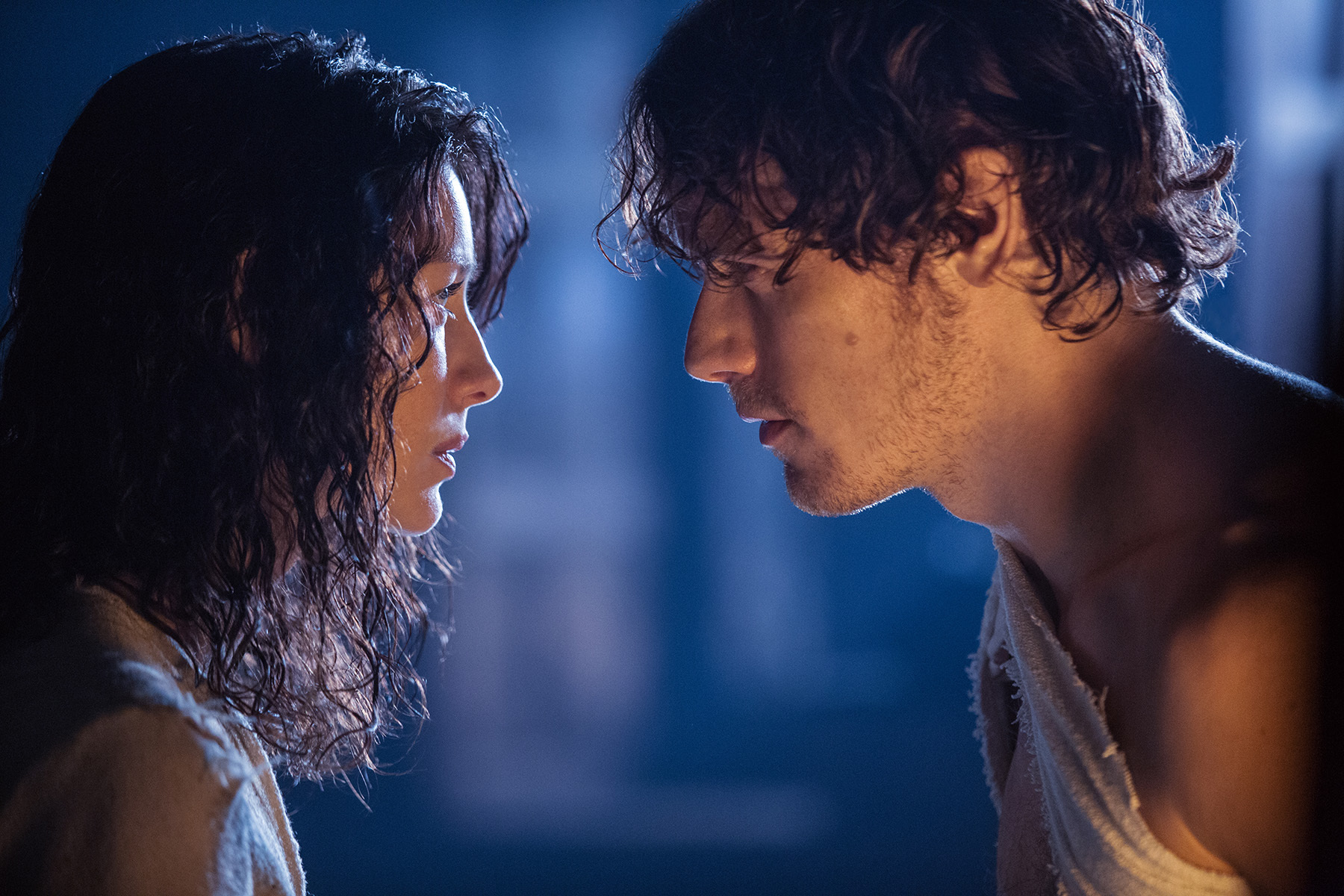 Still of Sam Heughan and Caitriona Balfe in Outlander (2014)