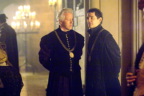 Still of Nick Dunning and James Frain in The Tudors (2007)