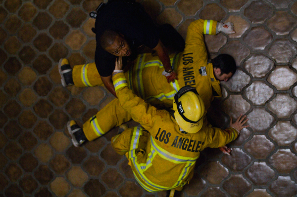 Still of Johnathon Schaech and Columbus Short in Quarantine (2008)