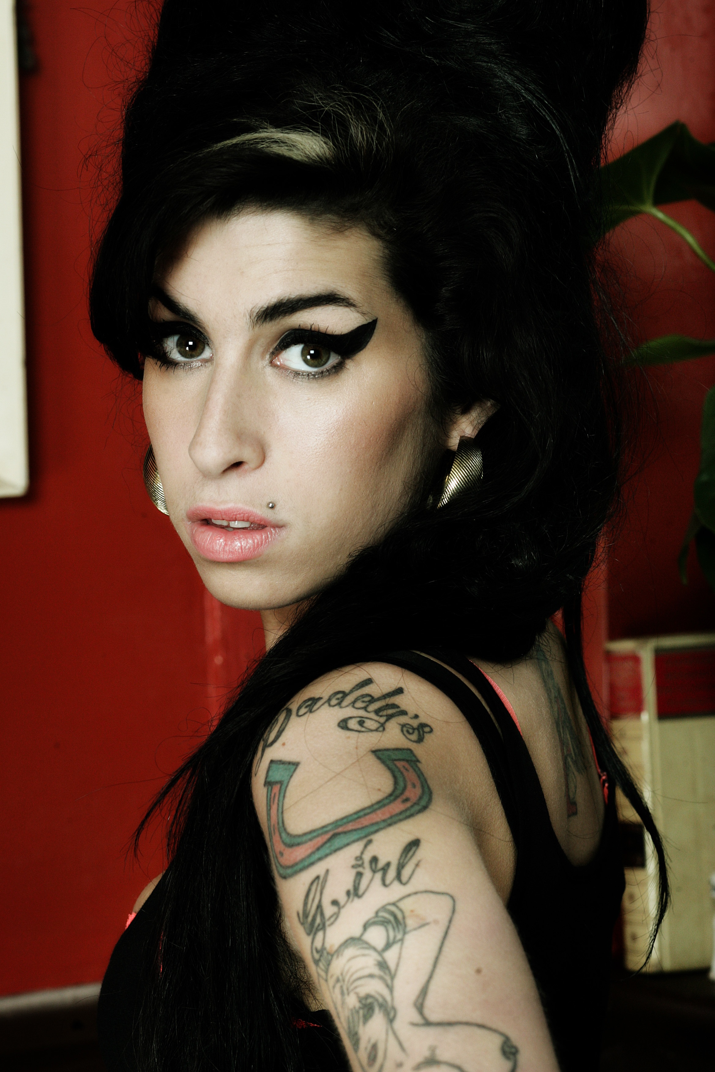Still of Amy Winehouse in Amy (2015)