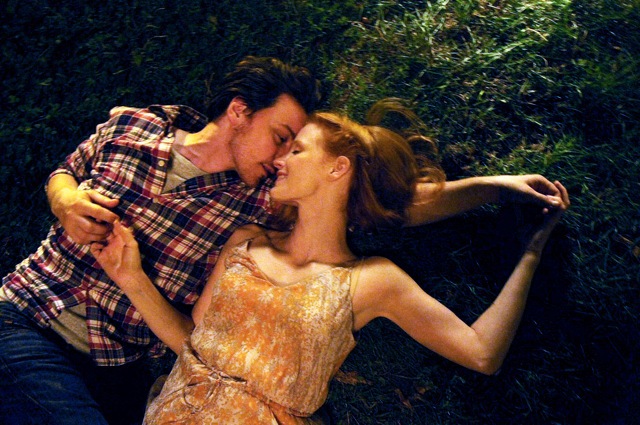 Still of James McAvoy and Jessica Chastain in The Disappearance of Eleanor Rigby: Him (2013)