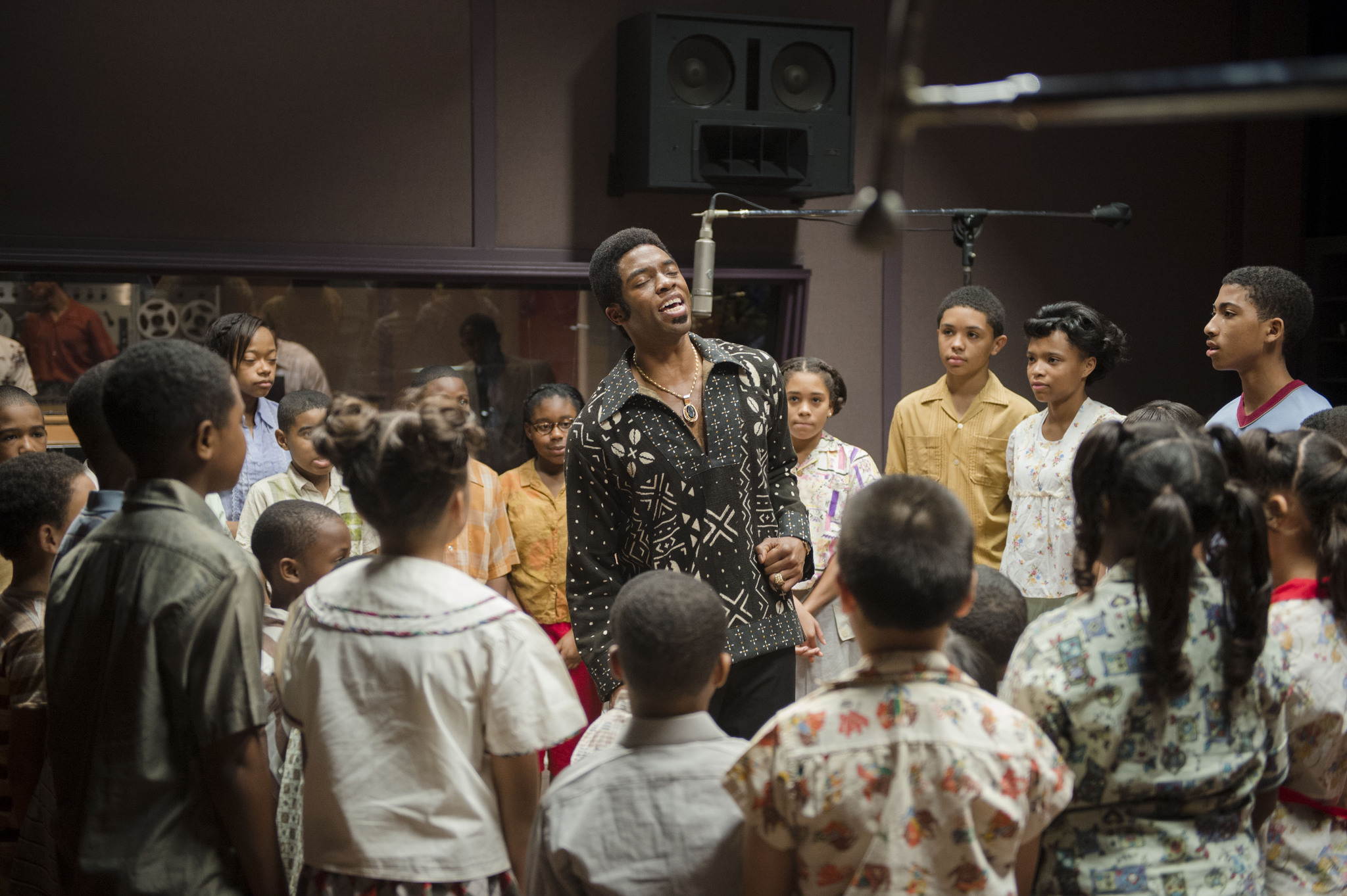 Still of Chadwick Boseman in Get on Up (2014)