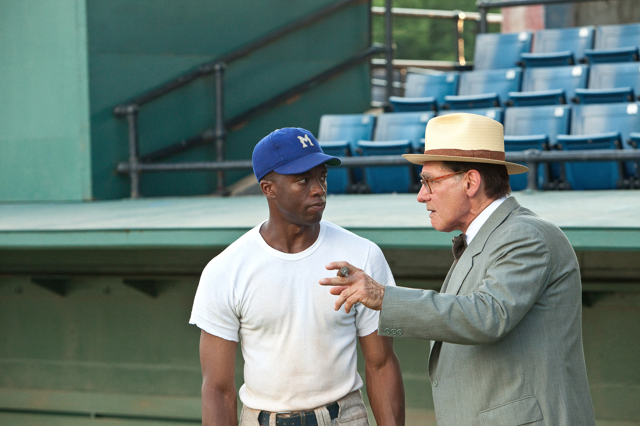 Still of Harrison Ford and Chadwick Boseman in 42 (2013)