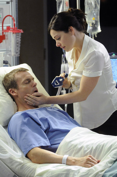 Still of Steve Wilkie and Erica Durance in Saving Hope: A New Beginning (2012)