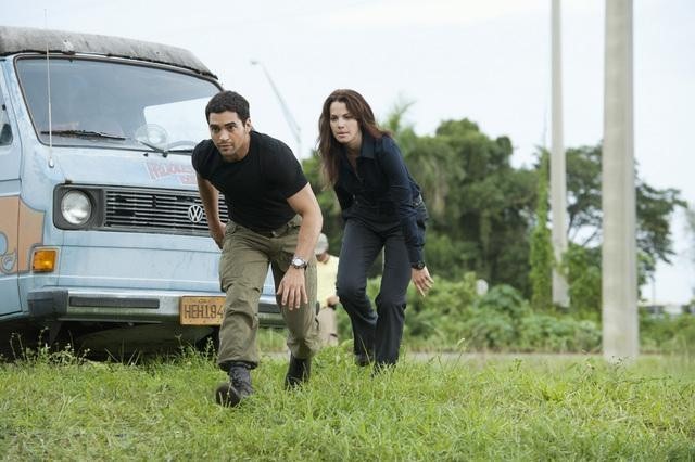 Still of Erica Durance and Ramon Rodriguez in Charlie's Angels (2011)