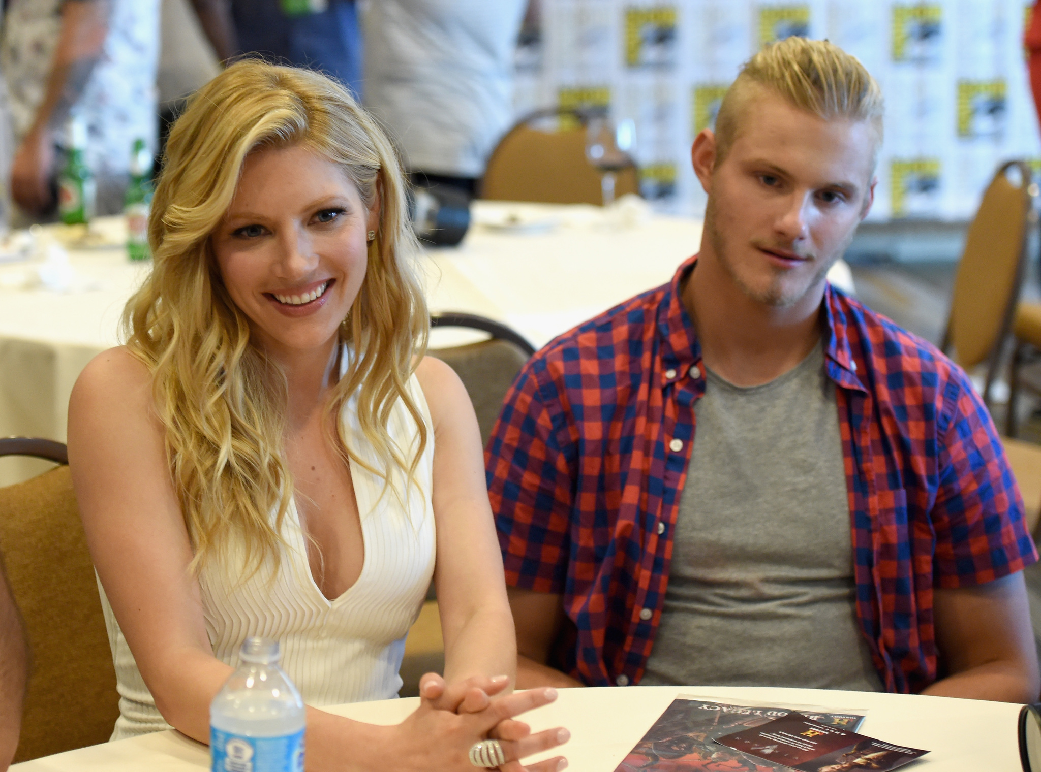 Katheryn Winnick and Alexander Ludwig at event of Vikings (2013)