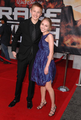 AnnaSophia Robb and Alexander Ludwig at event of Race to Witch Mountain (2009)
