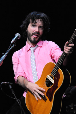 Bret McKenzie at event of Flight of the Conchords (2007)