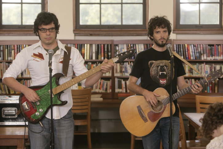 Still of Bret McKenzie and Jemaine Clement in Flight of the Conchords (2007)