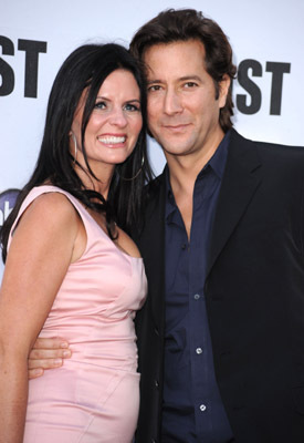 Henry Ian Cusick at event of Dinge (2004)