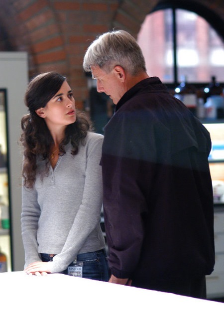 Still of Mark Harmon and Cote de Pablo in NCIS: Naval Criminal Investigative Service (2003)