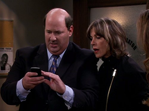 Still of Wendie Malick and Brian Baumgartner in Hot in Cleveland (2010)