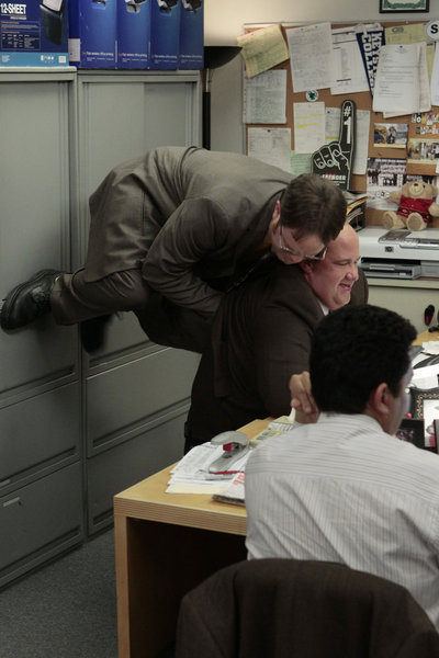 Still of Rainn Wilson and Brian Baumgartner in The Office (2005)
