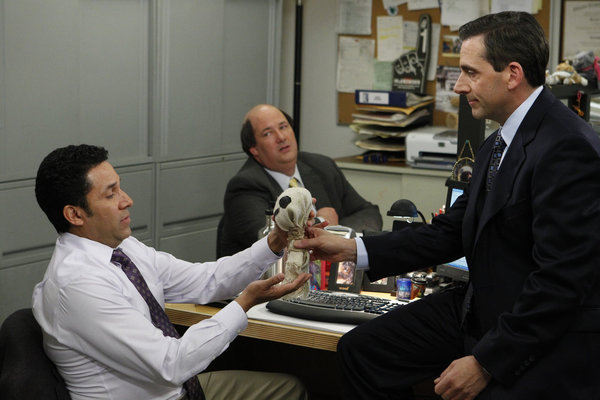 Still of Steve Carell, Oscar Nuñez and Brian Baumgartner in The Office (2005)