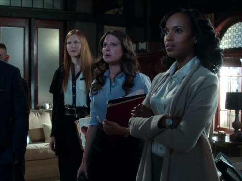 Still of Kerry Washington, Darby Stanchfield and Katie Lowes in Scandal (2012)