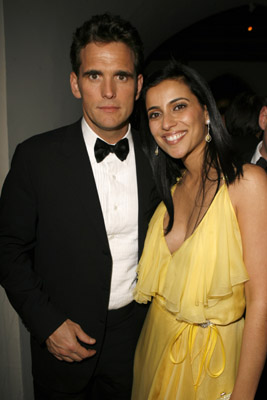 Matt Dillon and Bahar Soomekh at event of The 78th Annual Academy Awards (2006)