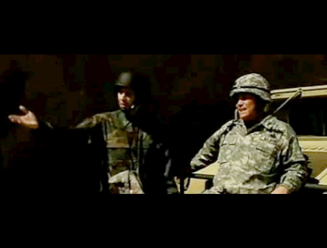 Still of Hugh Mun and Brian Krause in Camel Spiders