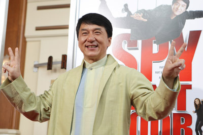 Jackie Chan at event of Kaimynas snipas (2010)