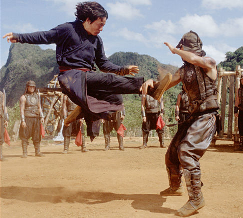 Still of Jackie Chan in Aplink pasauli per 80 dienu (2004)