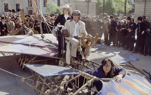 Still of Jackie Chan, Steve Coogan and Cécile De France in Aplink pasauli per 80 dienu (2004)