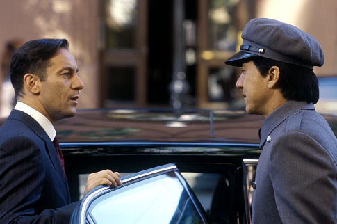 Still of Jackie Chan and Jason Isaacs in Smokingas (2002)