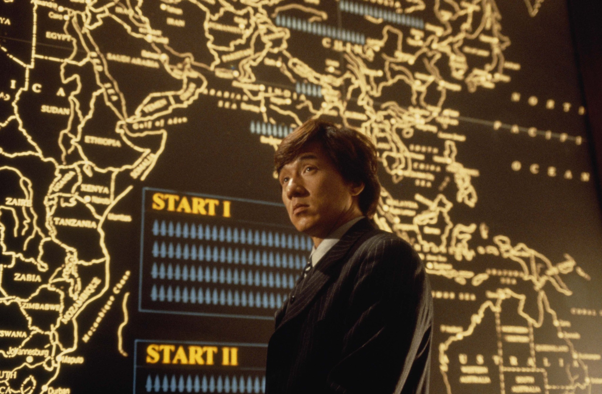 Still of Jackie Chan in Ging chat goo si 4: Ji gaan daan yam mo (1996)