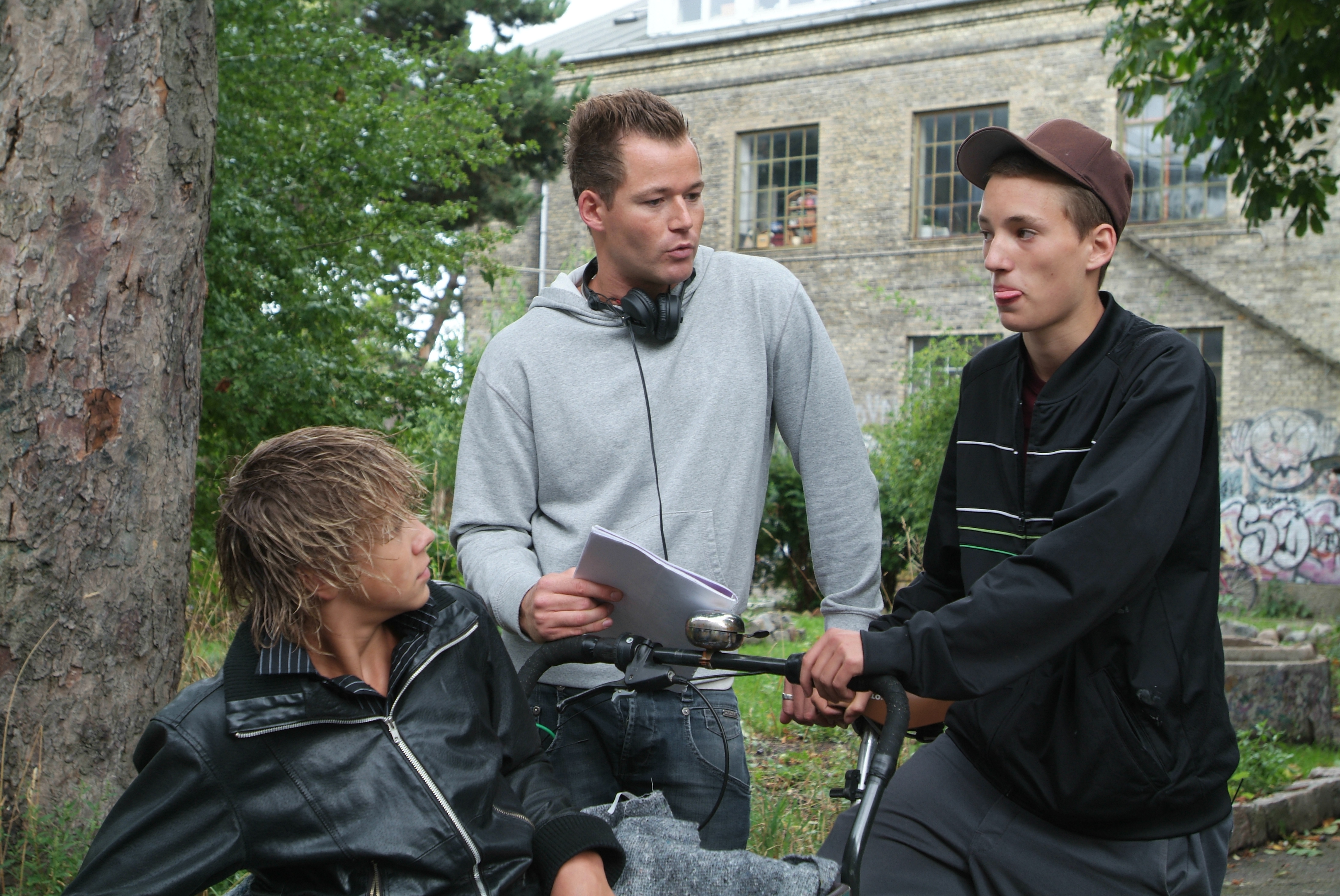 Anders Helde with actors Sebastian Elkrog Sørensen and Jonas Wandschneider on the set of 'The Boy Who Couldn't Swim' 2008.