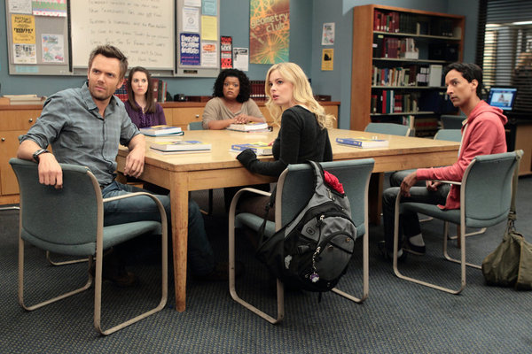 Still of Joel McHale, Yvette Nicole Brown, Alison Brie, Gillian Jacobs and Danny Pudi in Community (2009)