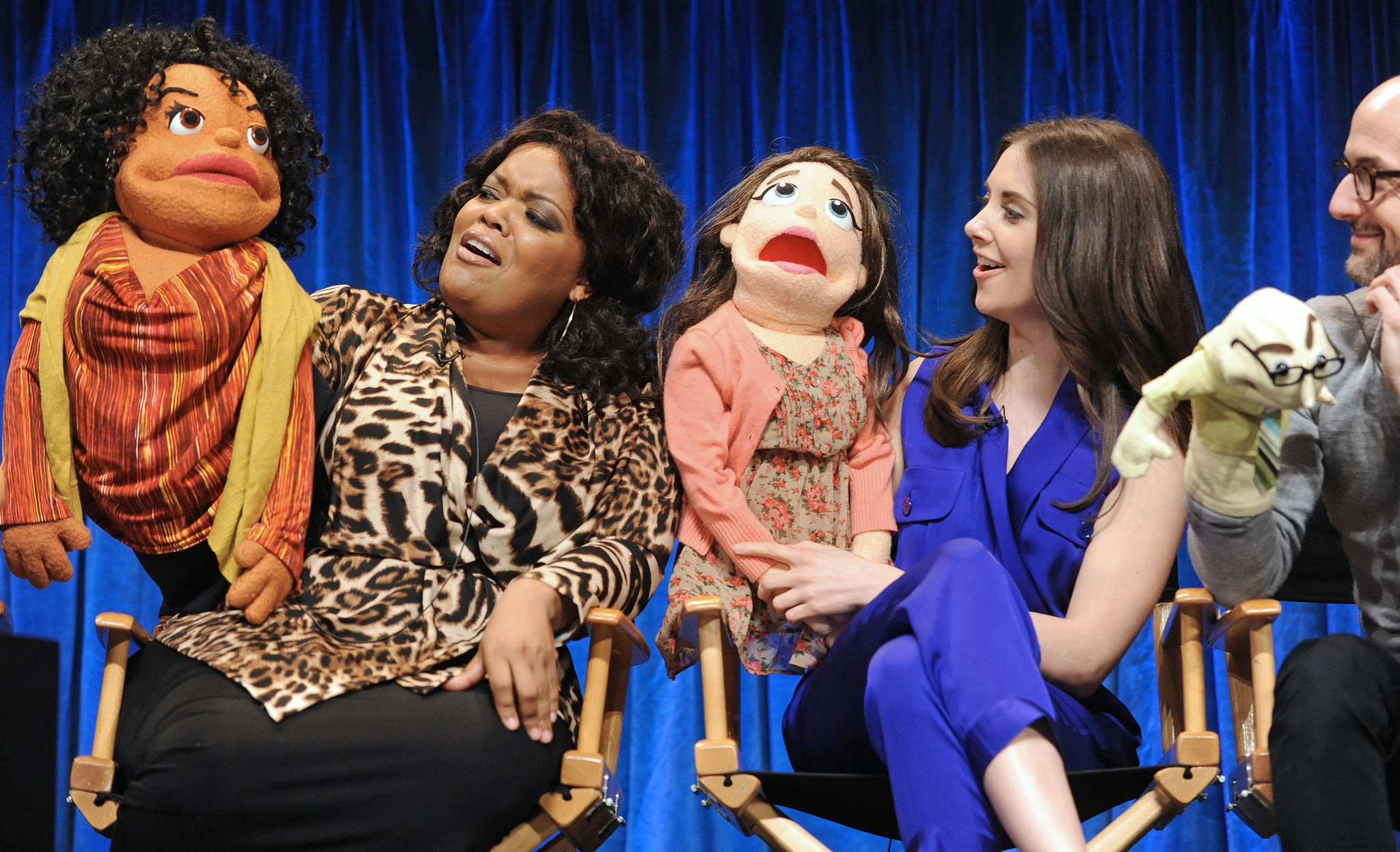 Yvette Nicole Brown and Alison Brie at event of Community (2009)