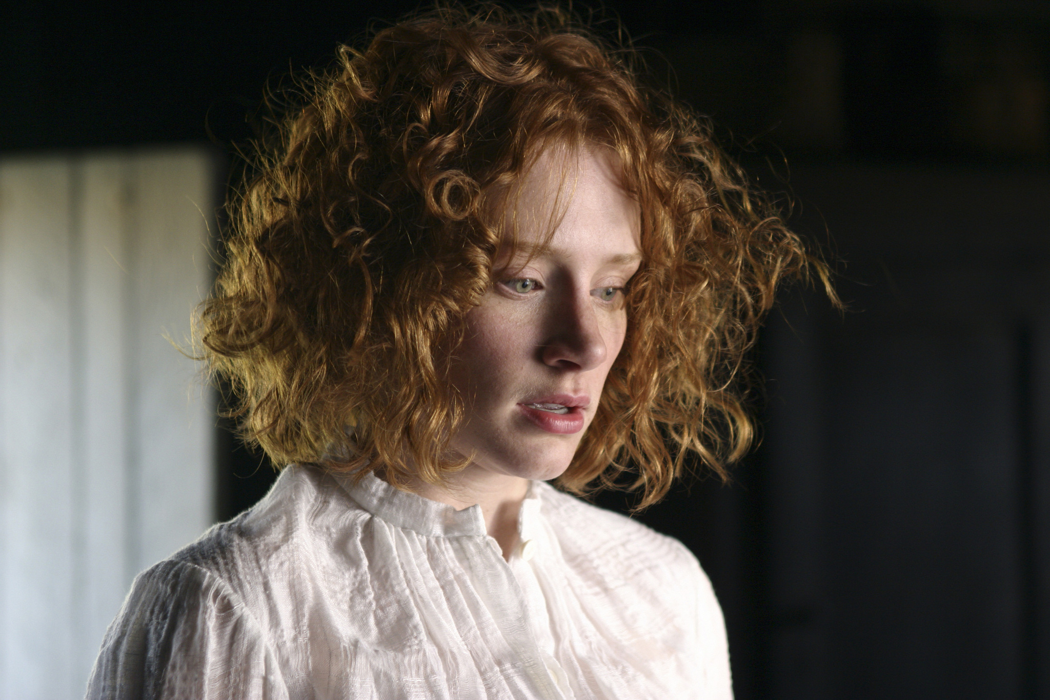 Still of Bryce Dallas Howard in The Village (2004)