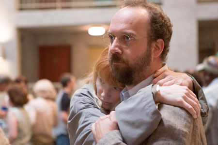 Still of Paul Giamatti and Bryce Dallas Howard in Mergina vandenyje (2006)