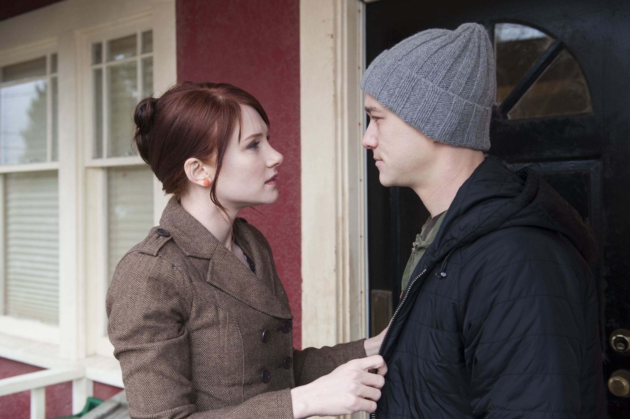 Still of Joseph Gordon-Levitt and Bryce Dallas Howard in 50/50 (2011)